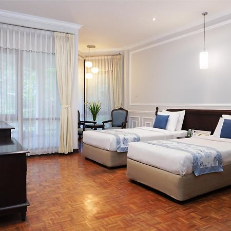 Puteri Gunung Hotel Lembang Kültér fotó