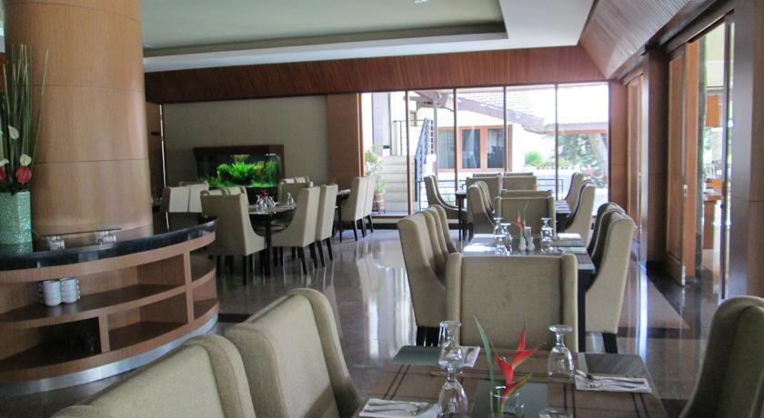 Puteri Gunung Hotel Lembang Kültér fotó