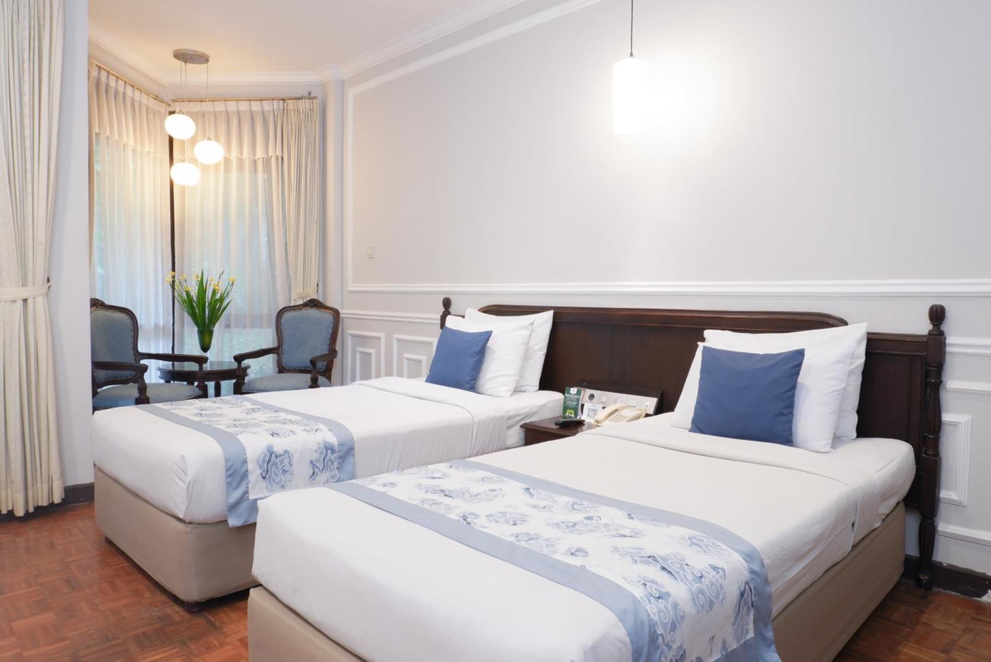 Puteri Gunung Hotel Lembang Kültér fotó