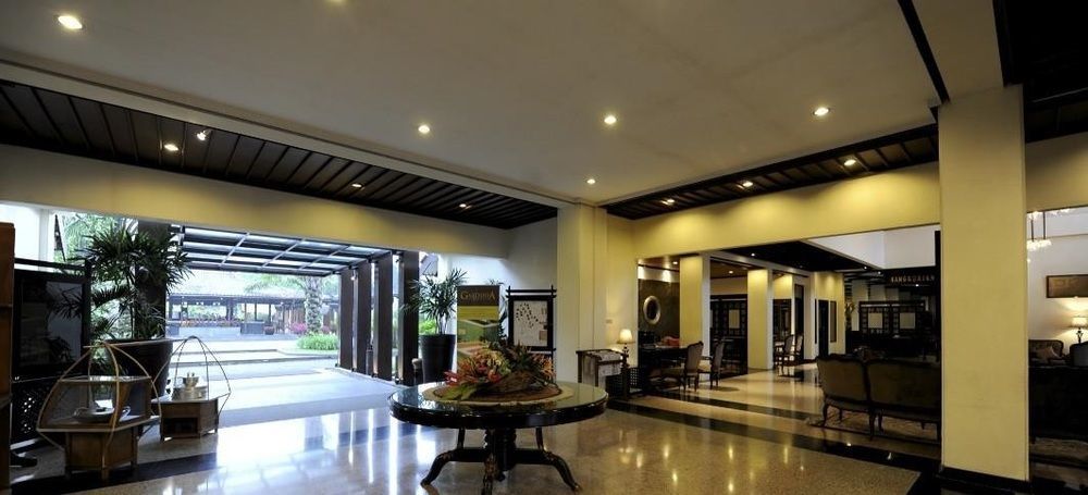 Puteri Gunung Hotel Lembang Kültér fotó
