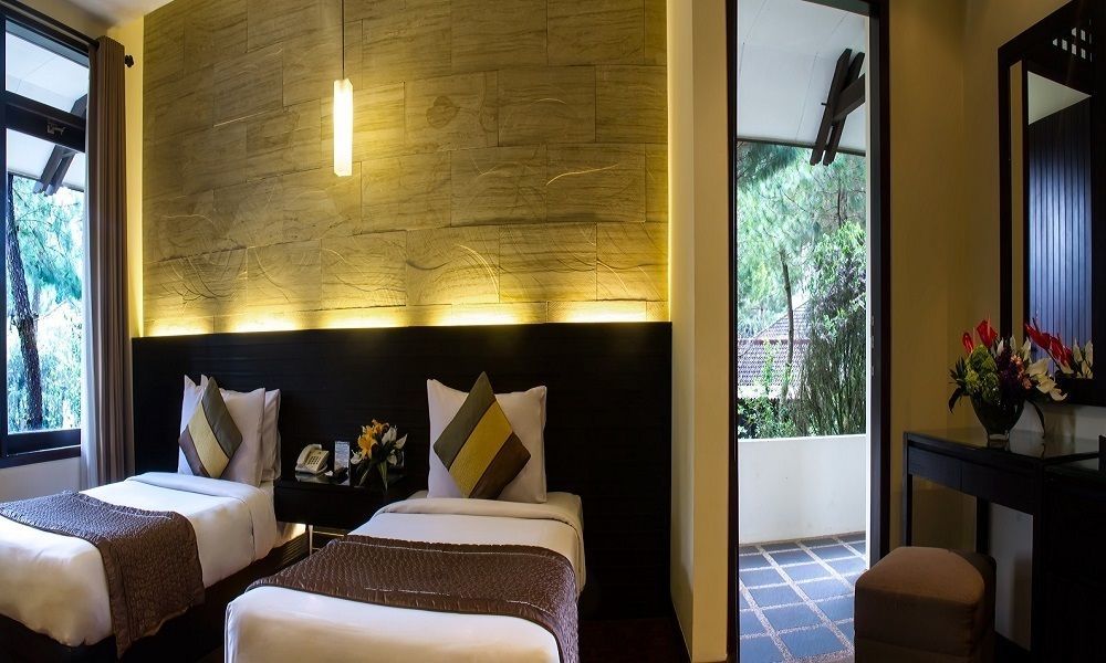 Puteri Gunung Hotel Lembang Kültér fotó
