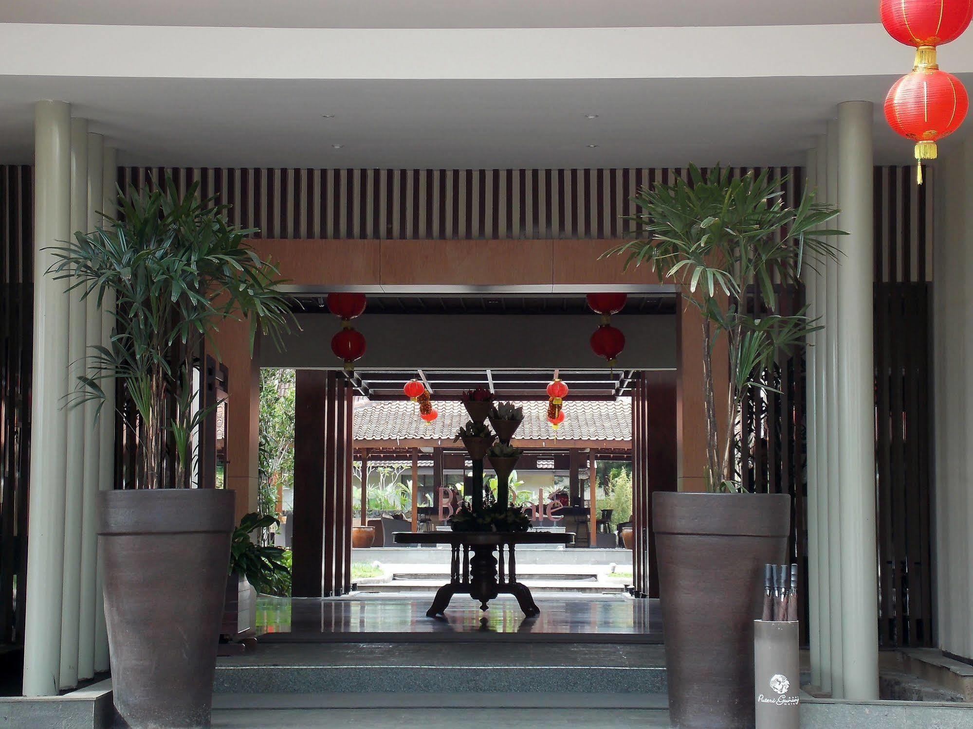 Puteri Gunung Hotel Lembang Kültér fotó
